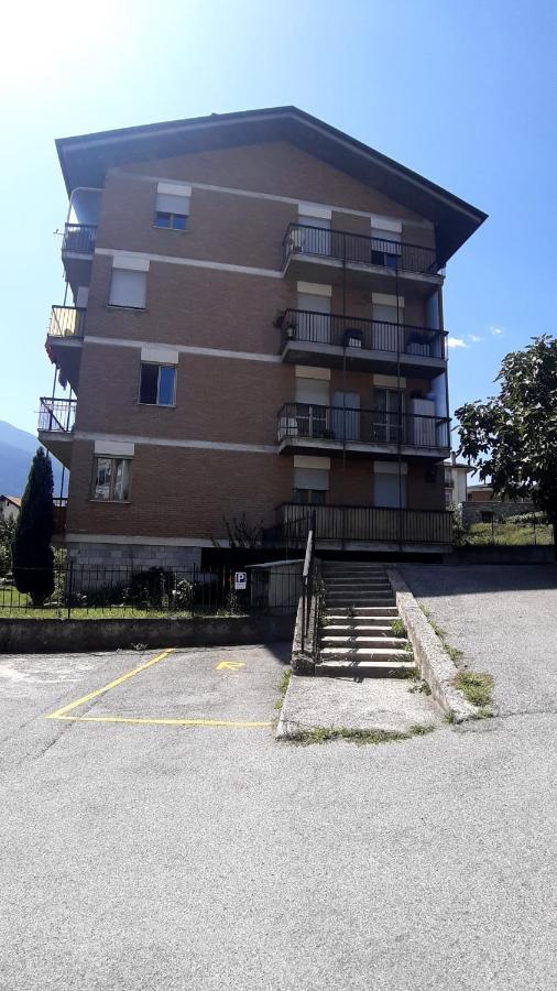 Appartements Le-Z-Aravi-Orazio アオスタ エクステリア 写真